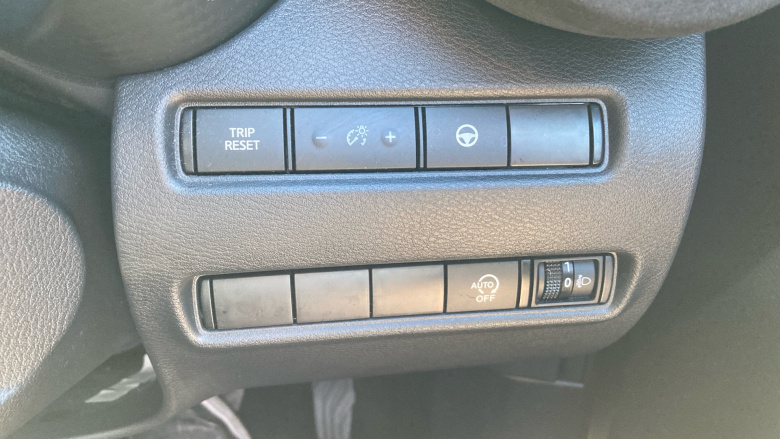 Nissan Juke 1.0 DiG-T 114 Tekna+ 5dr DCT Petrol Hatchback